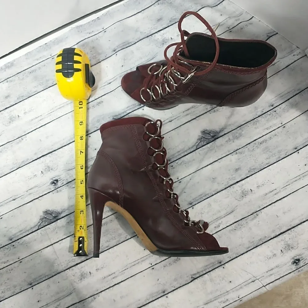 Brian Atwood Womans SZ US 8 EUR 39 Burgundy Adele Booties